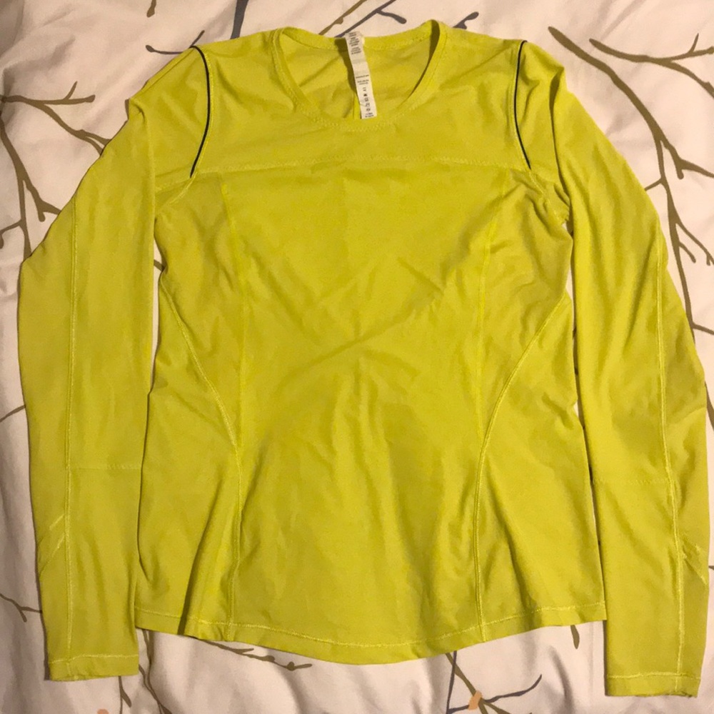 LULULEMON LONG SLEEVE ATHLETIC TOP